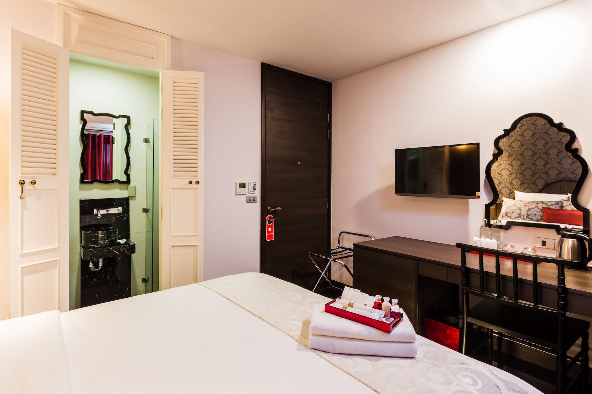 The Fah Silom Hotel Bangkok Ngoại thất bức ảnh